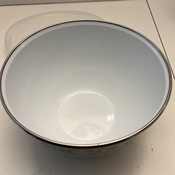 Pfaltzgraff French Quarter Enamel Covered Bowl - Picture 2 of 5